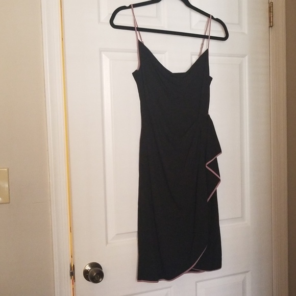 BCBGMaxAzria Dresses & Skirts - BCBGMaxazria Cocktail dress BCBGMaxAzria Dresses & Skirts - BCBGMaxazria Cocktail dress